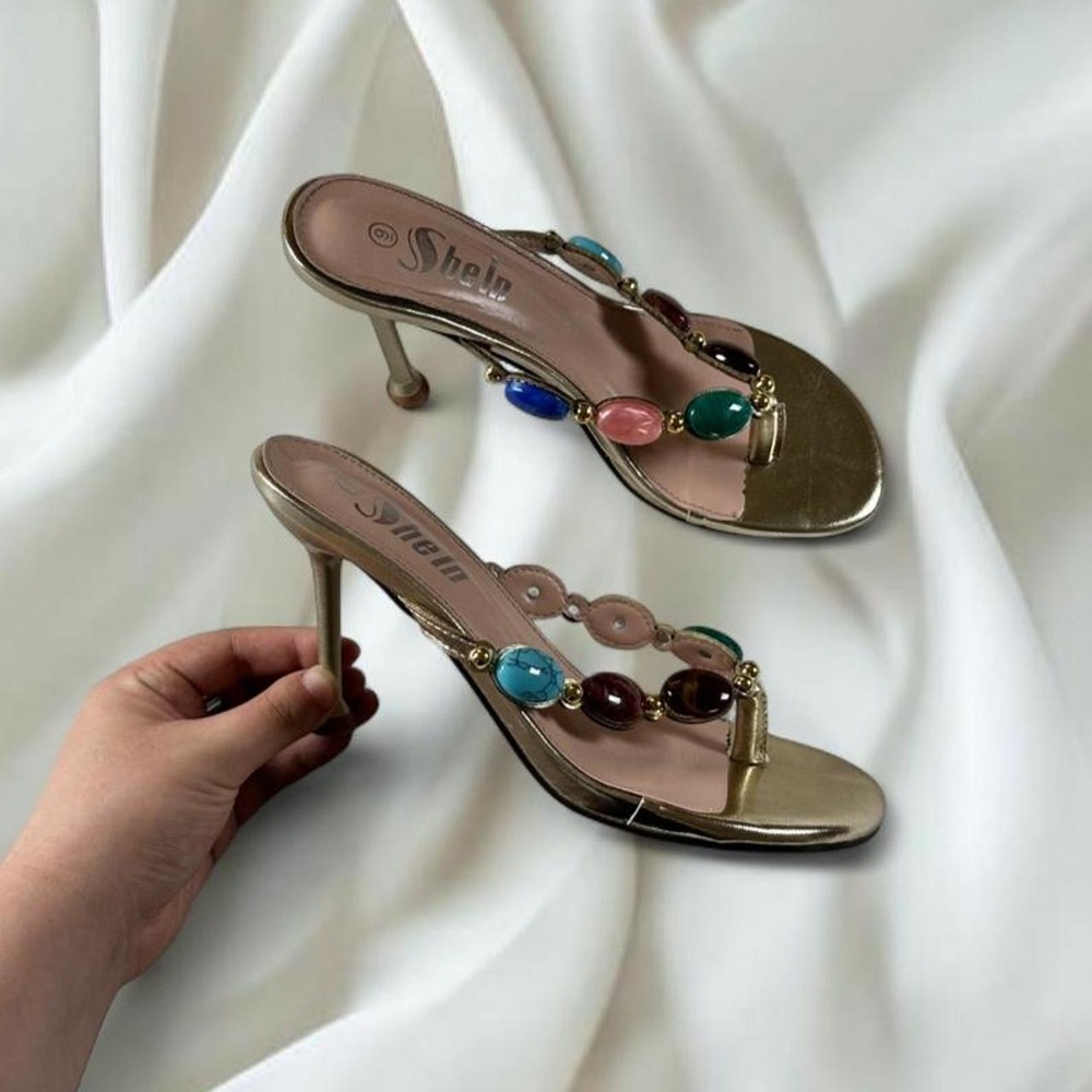 Shein gold thong kitten heels multicolored gemstone strap detail y2k mcbling